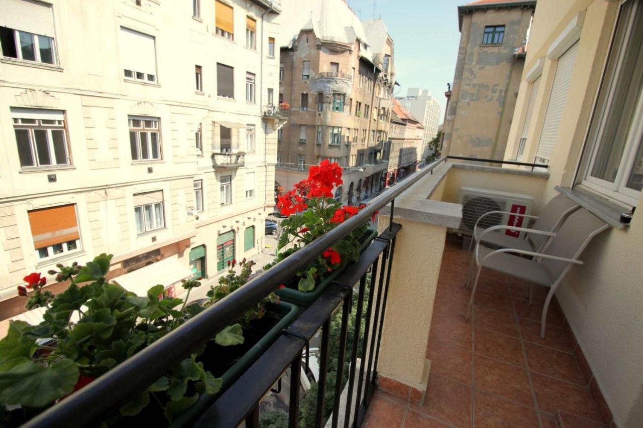 Andrew'S Residence Budapest Bagian luar foto