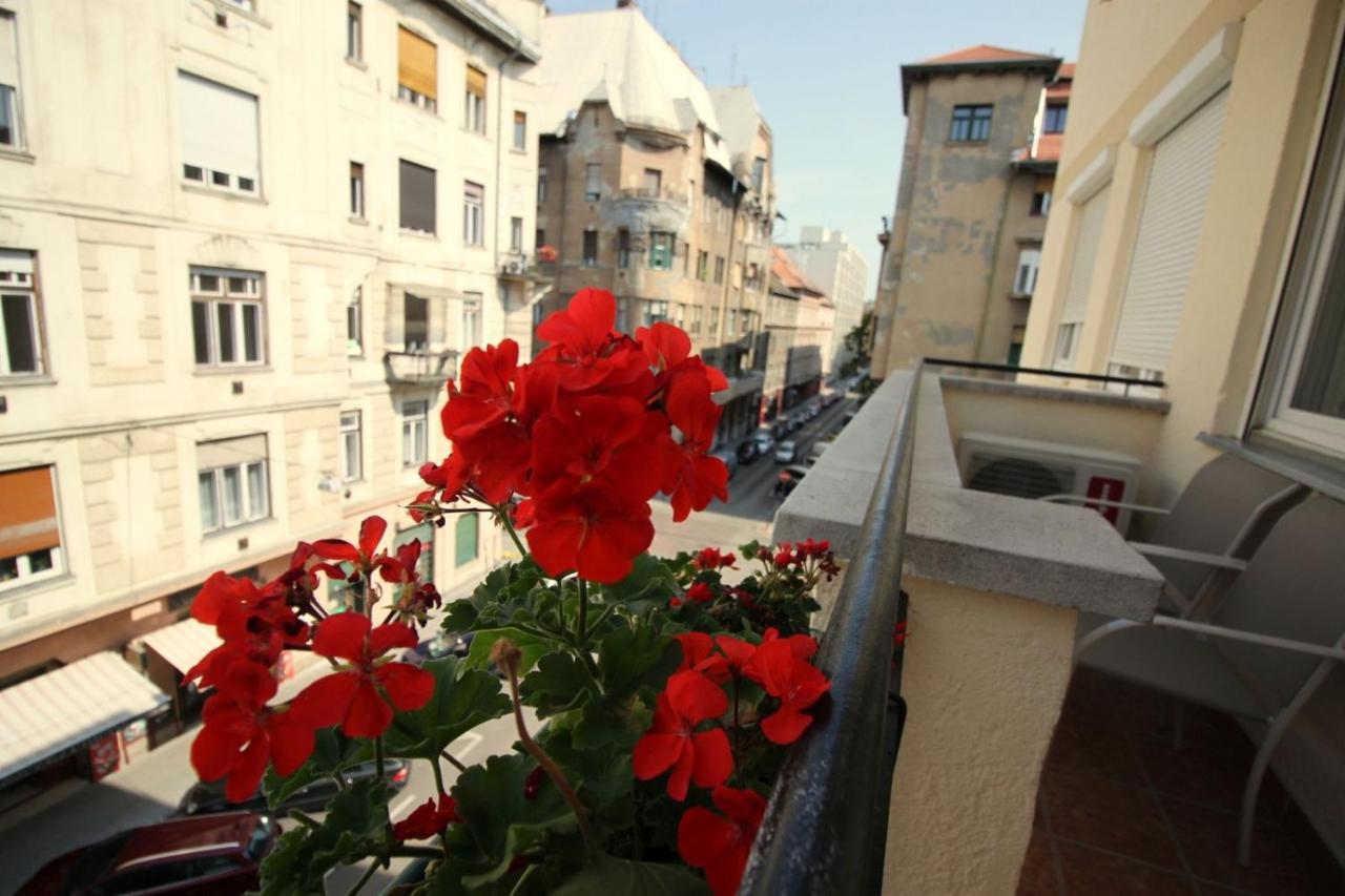 Andrew'S Residence Budapest Bagian luar foto